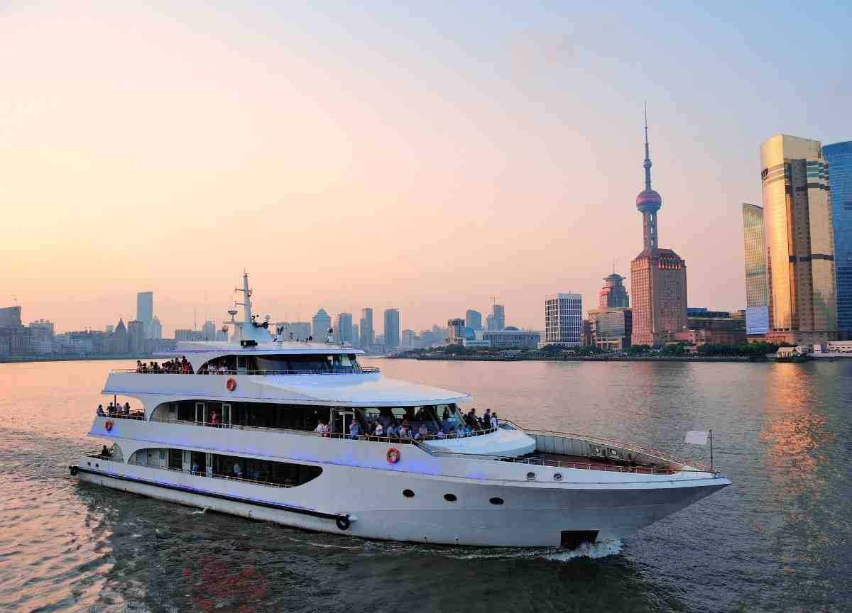 Luxury Yachts