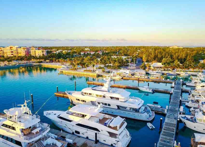 Marina Service Yachts